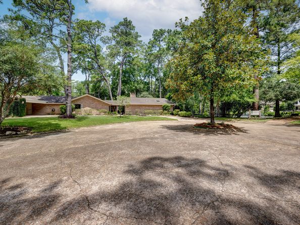 54 Patti Lynn Lane, Houston TX 77024