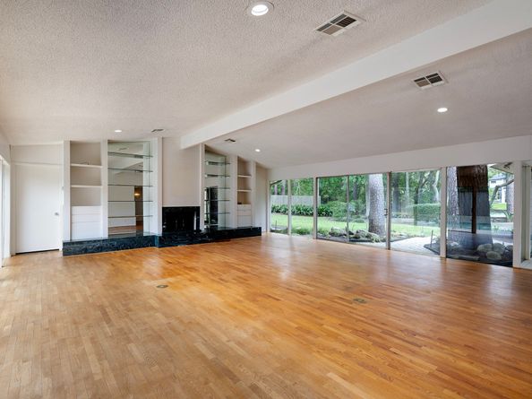 54 Patti Lynn Lane, Houston TX 77024