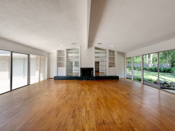 54 Patti Lynn Lane, Houston TX 77024