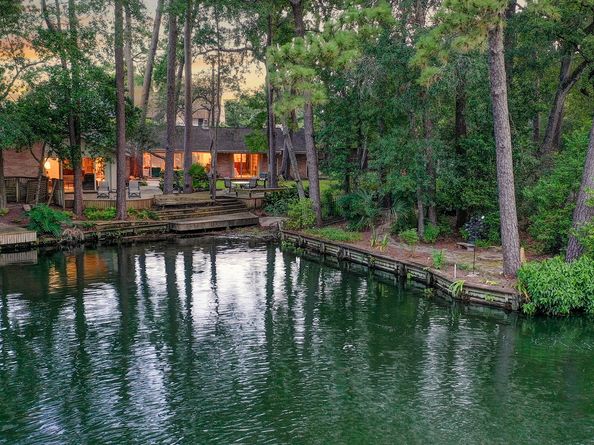 54 Patti Lynn Lane, Houston TX 77024