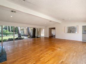 54 Patti Lynn Lane, Houston TX 77024