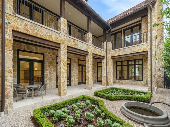 1928 Dunstan Road, Houston TX 77005