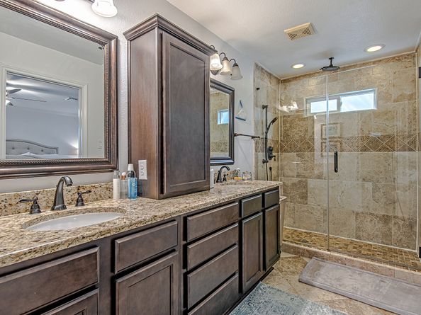 520 W 30th Street, Houston TX 77018