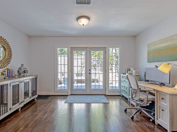 520 W 30th Street, Houston TX 77018