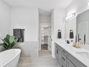 8430 Grandview Street, Houston TX 77051