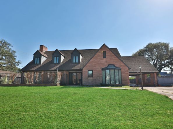 7846 Santa Elena Street, Houston TX 77061