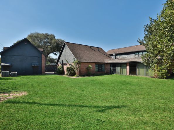 7846 Santa Elena Street, Houston TX 77061