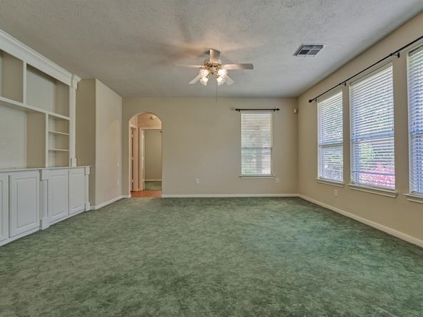 175 W Lilac Ridge Place, The Woodlands TX 77384