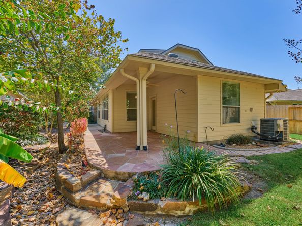 175 W Lilac Ridge Place, The Woodlands TX 77384