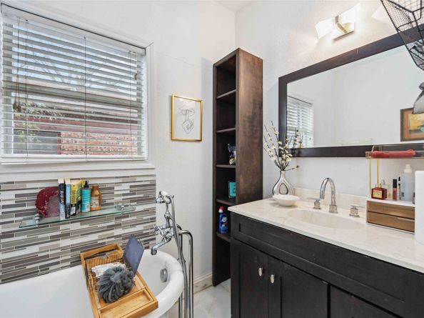 2617 Cleburne Street, Houston TX 77004