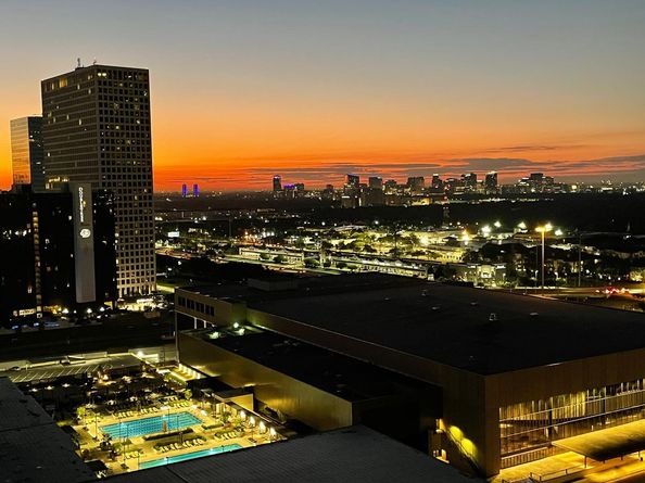 14 Greenway Plaza 23N, Houston TX 77046