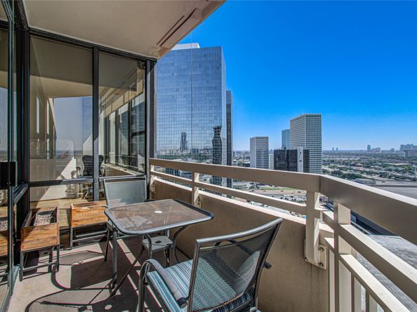 14 Greenway Plaza 23N, Houston TX 77046