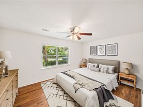 1526 Du Barry Lane, Houston TX 77018