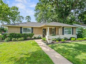 1526 Du Barry Lane, Houston TX 77018