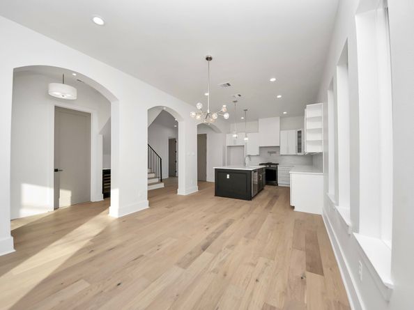 4206 Oxford Street, Houston TX 77022