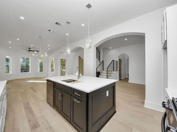 4206 Oxford Street, Houston TX 77022