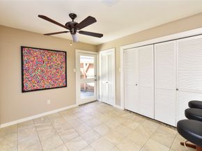 11418 Lakeside Place Drive, Houston TX 77077