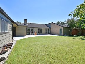 11418 Lakeside Place Drive, Houston TX 77077