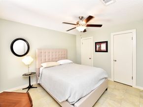 11418 Lakeside Place Drive, Houston TX 77077