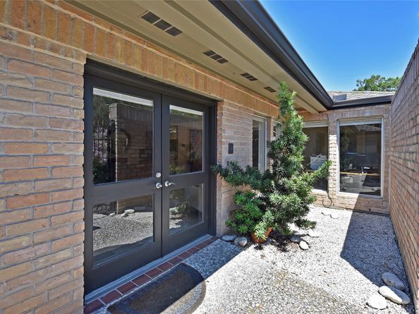 11418 Lakeside Place Drive, Houston TX 77077