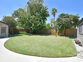 11418 Lakeside Place Drive, Houston TX 77077