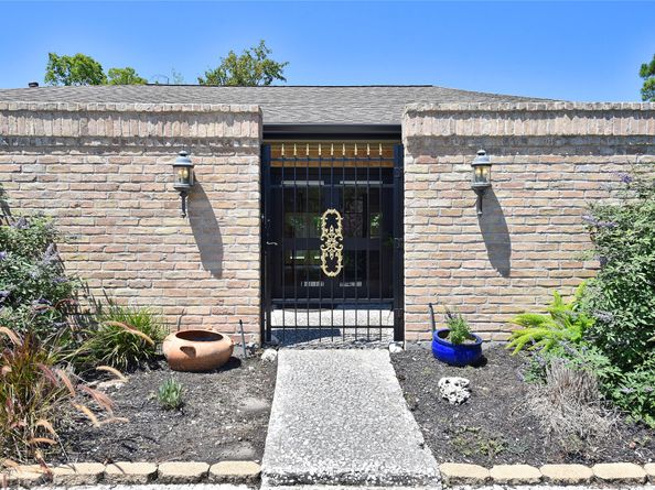 11418 Lakeside Place Drive, Houston TX 77077