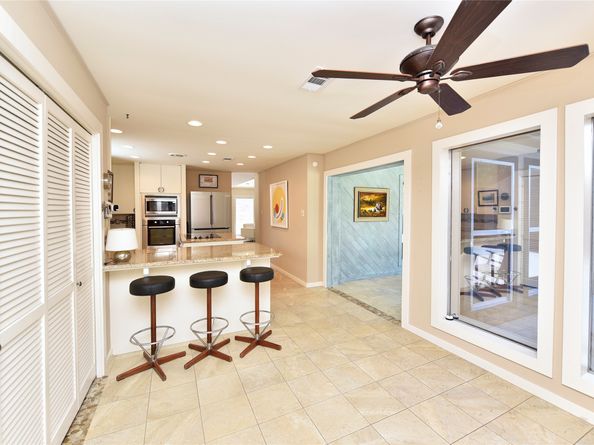 11418 Lakeside Place Drive, Houston TX 77077
