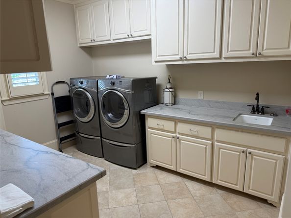 1010 Nantucket Drive F, Houston TX 77057