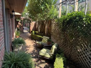 1010 Nantucket Drive F, Houston TX 77057