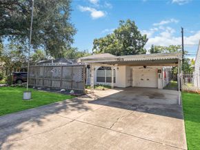 7518 Magnolia Street, Houston TX 77023