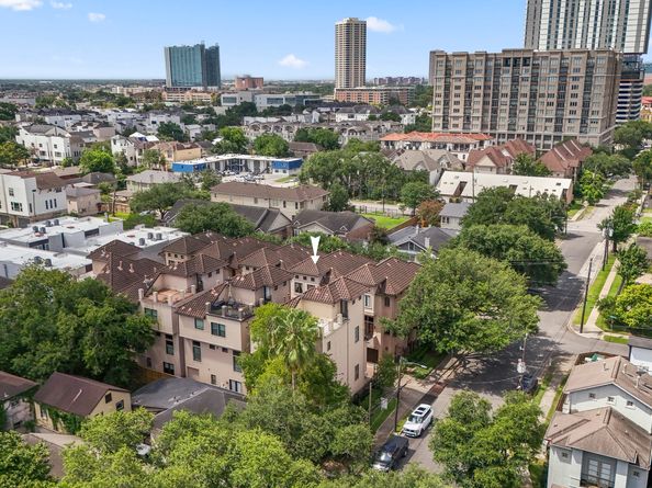 5035 La Branch Street, Houston TX 77004
