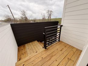 326 Clearwater A-B Street, Houston TX 77029