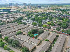 9850 Pagewood Lane 1402, Houston TX 77042