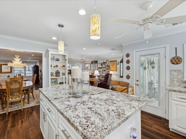 8611 Ferris Drive, Houston TX 77096