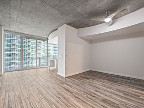 5925 Almeda Road 11406, Houston TX 77004