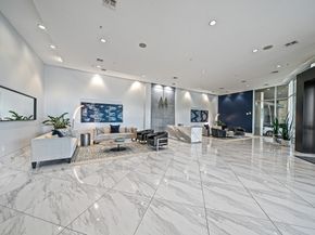 5925 Almeda Road 11406, Houston TX 77004