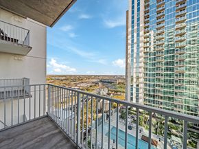 5925 Almeda Road 11406, Houston TX 77004