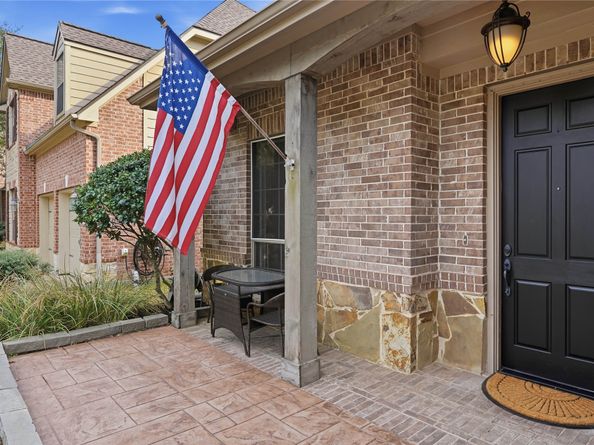 206 N Vershire Circle, The Woodlands TX 77354