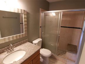 10555 Turtlewood Ct 1001, Houston TX 77072