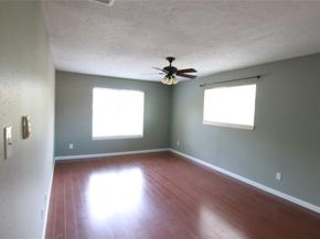 10555 Turtlewood Ct 1001, Houston TX 77072