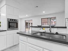 322 E Edgebrook Drive, Houston TX 77034