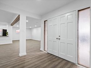 322 E Edgebrook Drive, Houston TX 77034