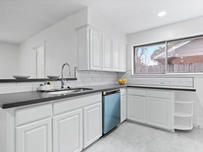 322 E Edgebrook Drive, Houston TX 77034