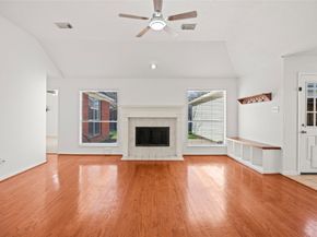 6314 Castle Lane Drive, Houston TX 77066
