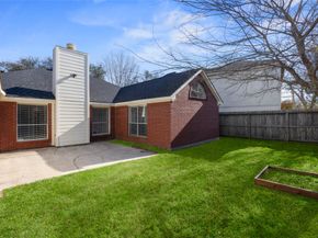 6314 Castle Lane Drive, Houston TX 77066