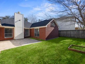 6314 Castle Lane Drive, Houston TX 77066