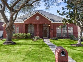 6314 Castle Lane Drive, Houston TX 77066