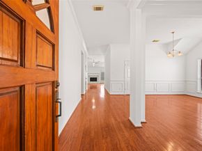 6314 Castle Lane Drive, Houston TX 77066