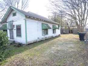 8808 Leander Street, Houston TX 77012