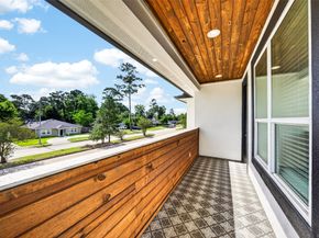 4429 Ella Boulevard, Houston TX 77018